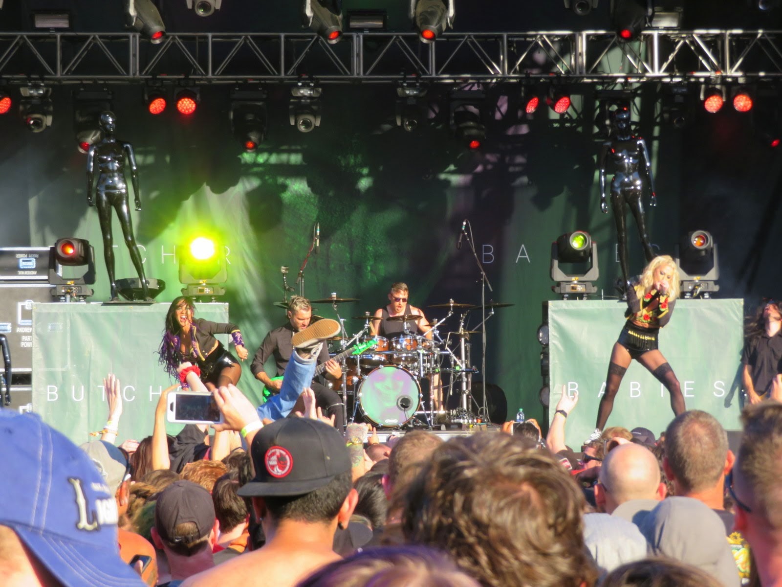 Butcher Babies | Welcome to Rockville