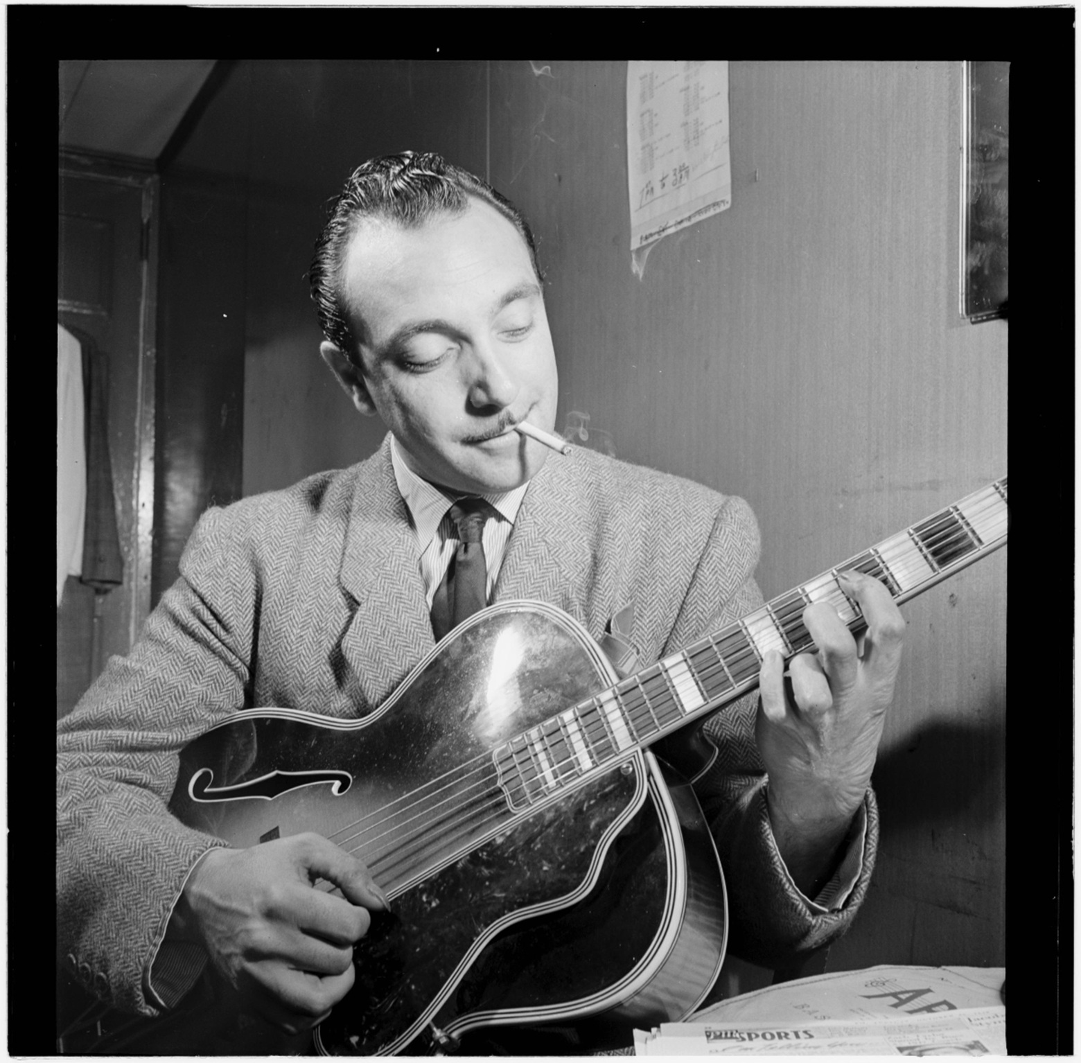 GUITAR VIRTUOSO FRANK VIGNOLA LEADS DJANGO REINHARDT CELEBRATION AT BIRDLAND THEATRE