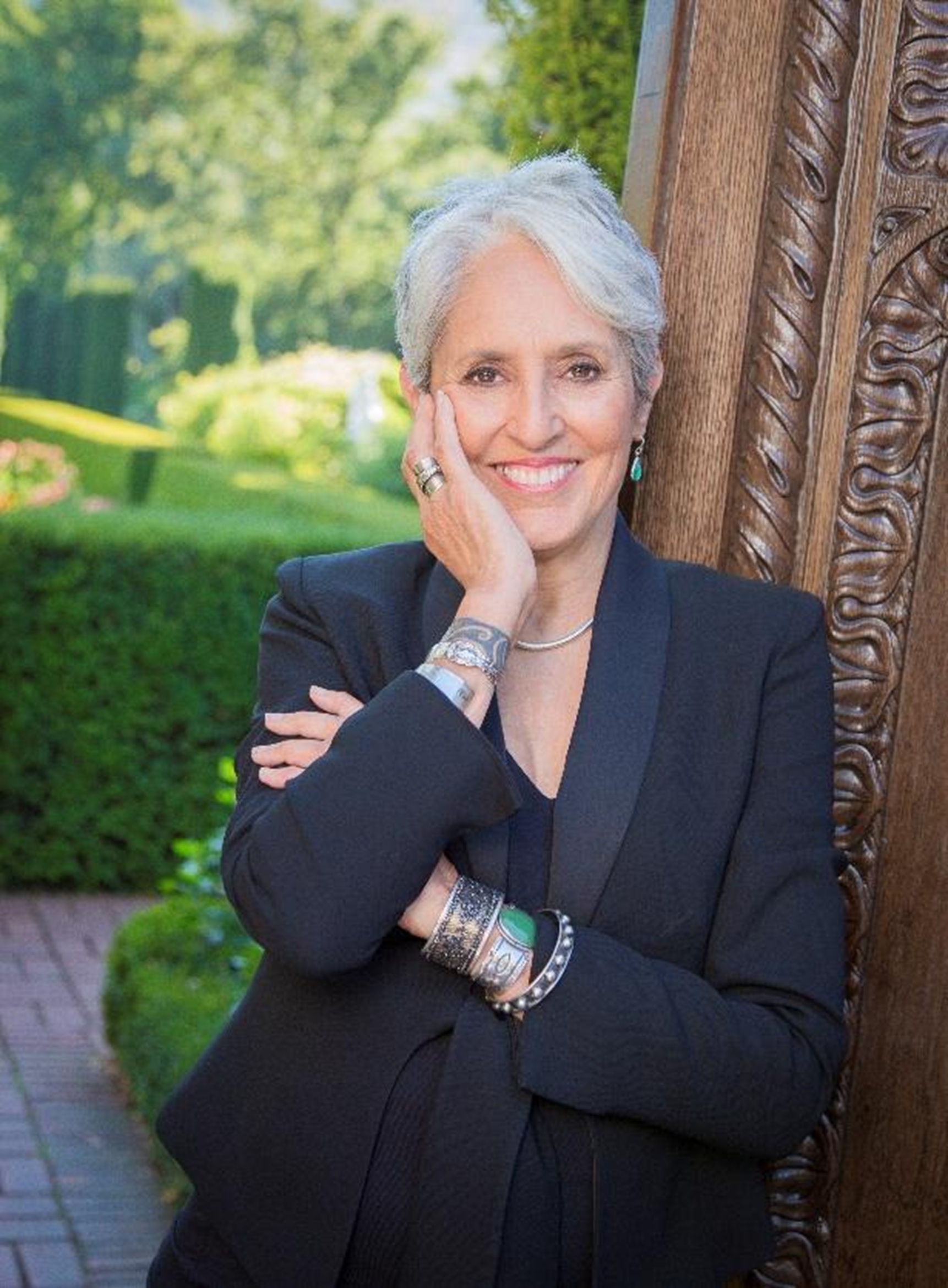 Folk Americana Roots Hall of Fame Presents ‘Joan Baez: A Life of Music, Art, and Activism’