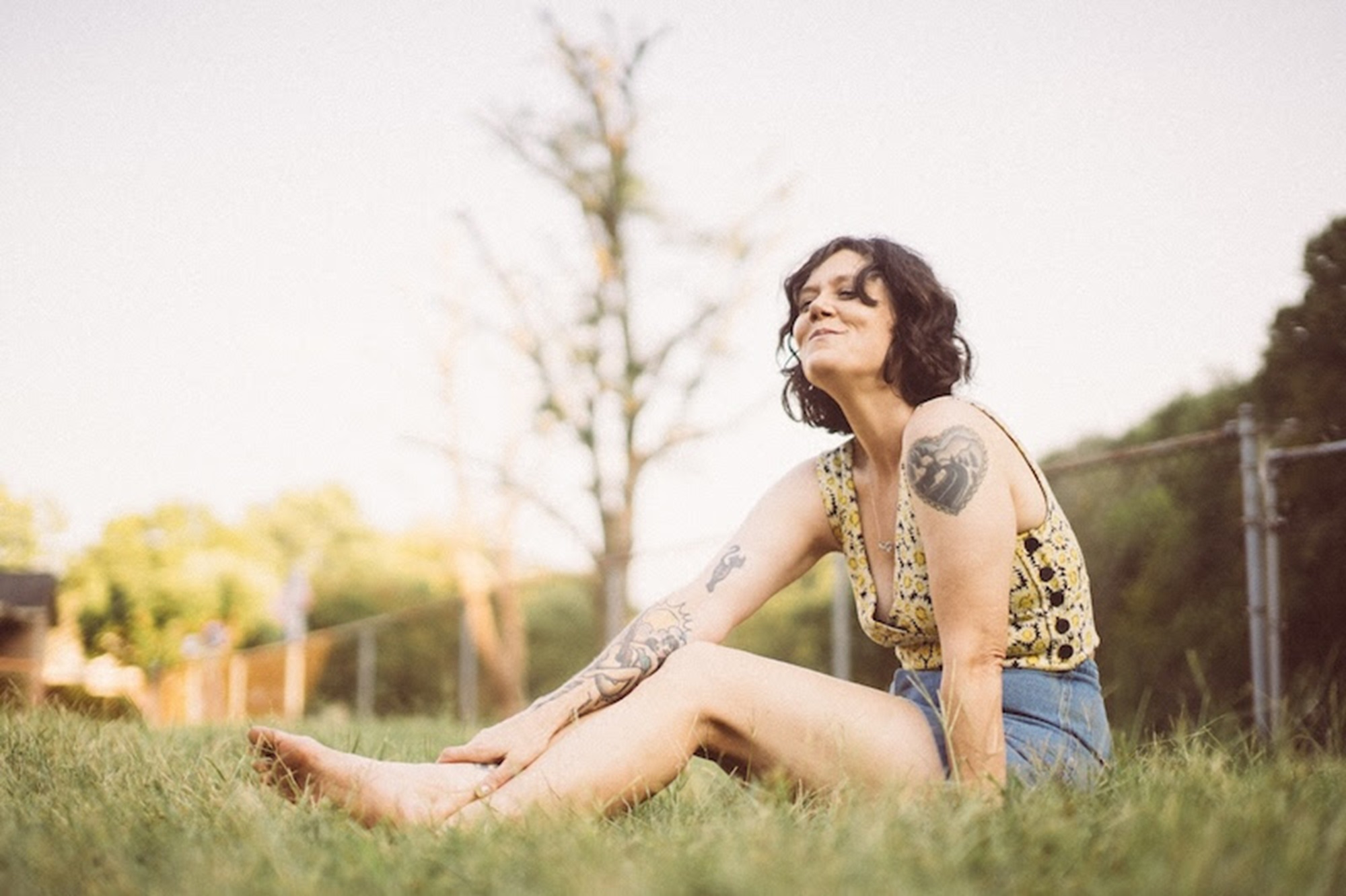 Lilly Hiatt Returns with "Forever" January 31 - Releases "Thoughts" Today