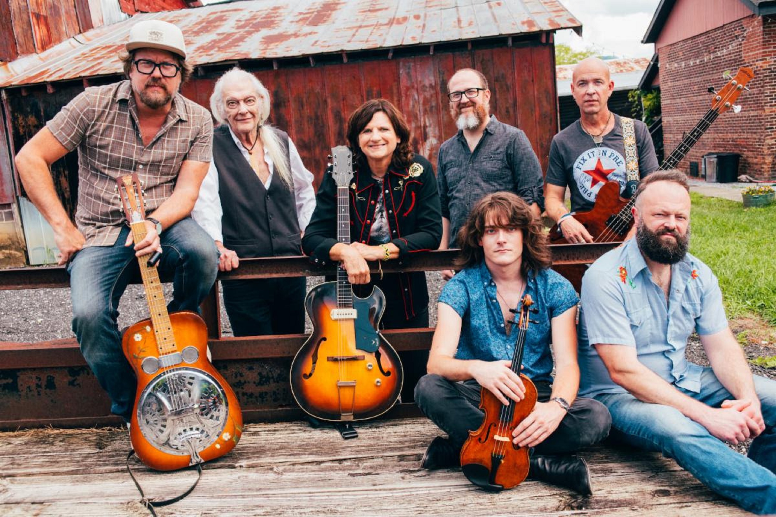 AMY RAY BAND and DAR WILLIAMS announce January 2024 co-billed West Coast tour