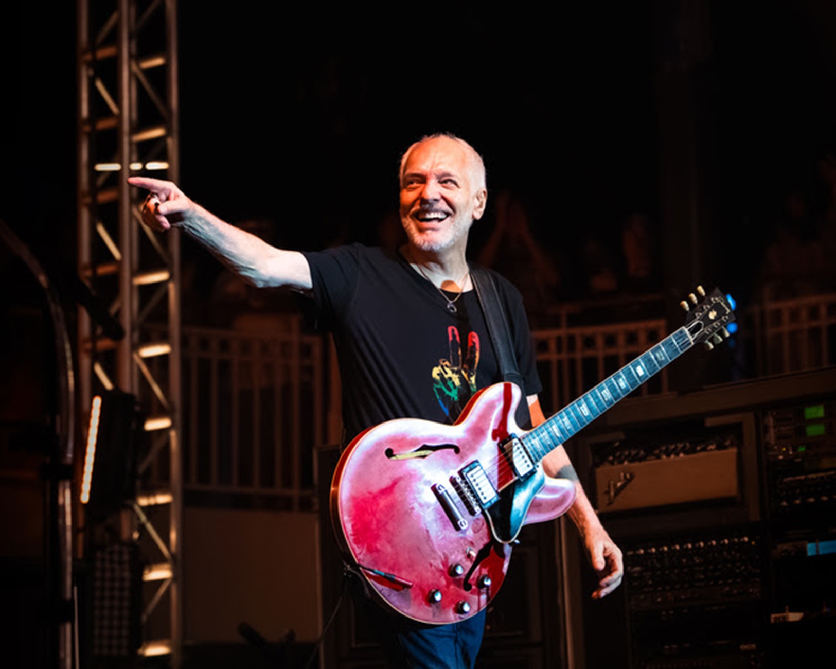 Peter Frampton confirms spring 2025 North American "Let's Do It Again!" tour