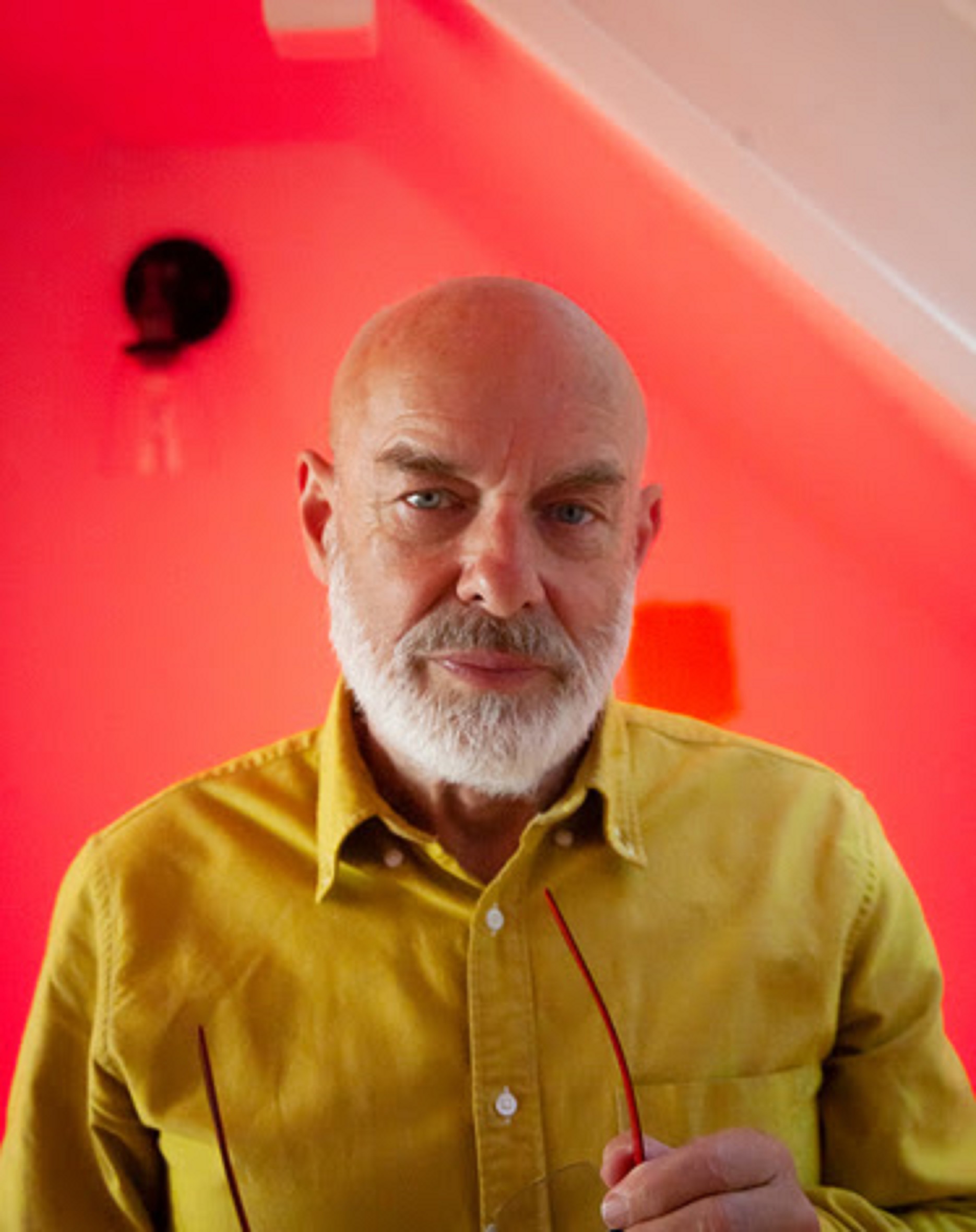 Brian Eno reworks previously released songs on FOREVER VOICELESS 