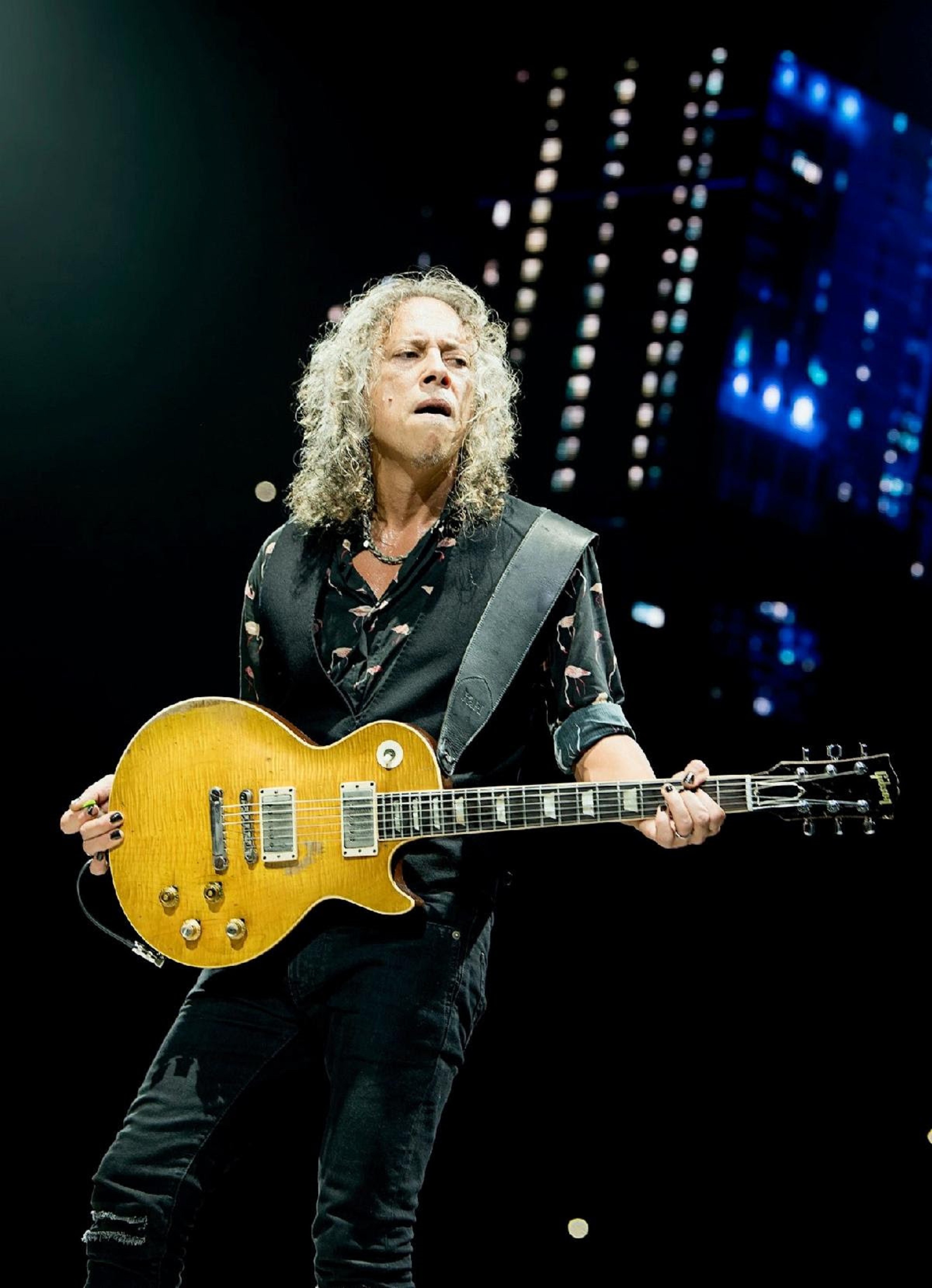 Gibson: Celebrates Guitarist Kirk Hammett Of Metallica Recreates Iconic ...