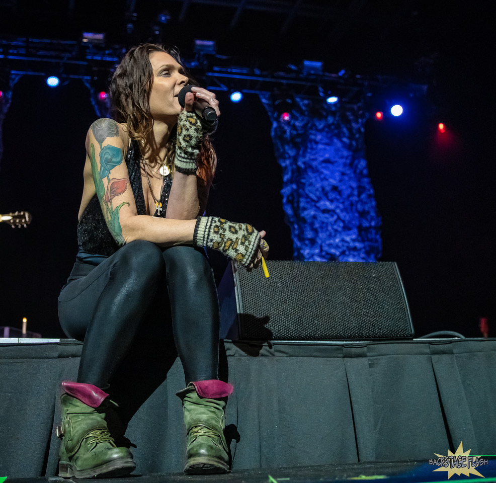 Beth Hart - photo by Backstage Flash