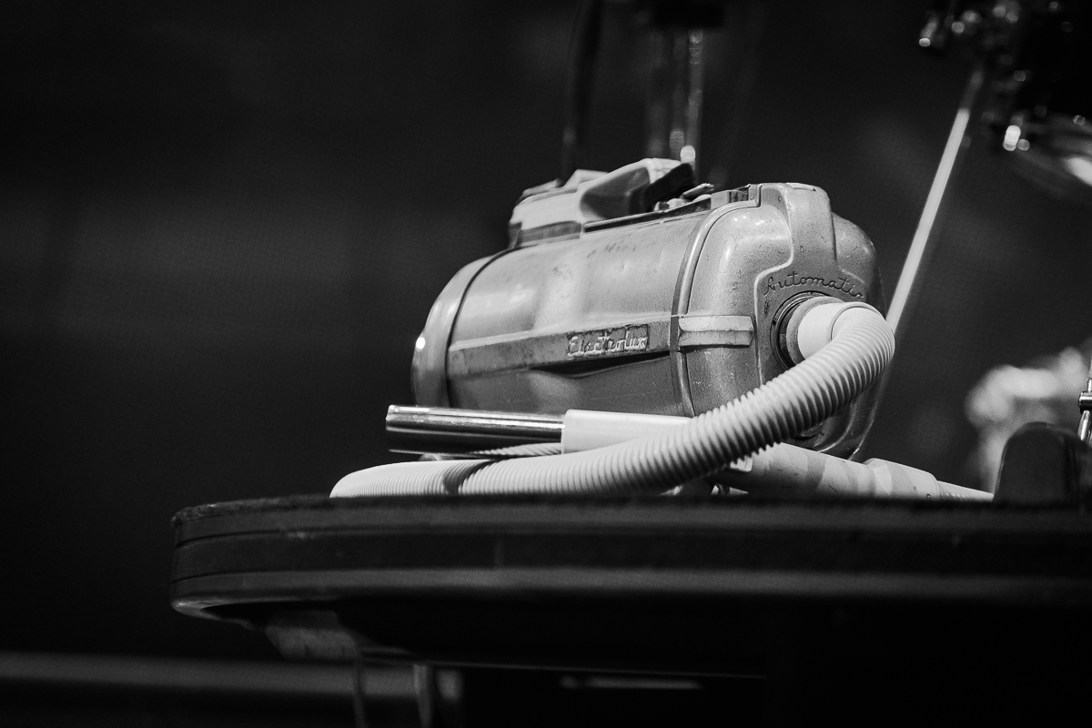 Fans wait for a vacuum solo during this run | Madison Square Garden