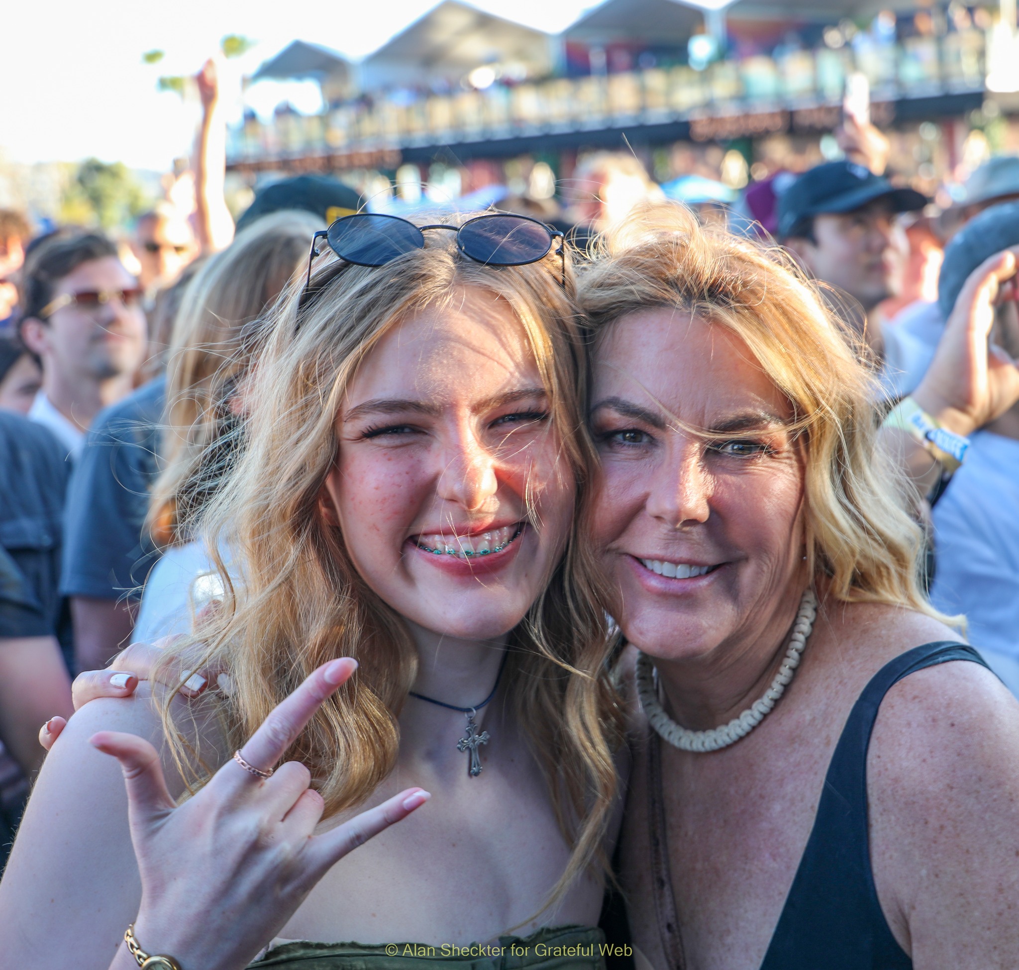 Mom and daughter Pixies fans | BeachLife Festival
