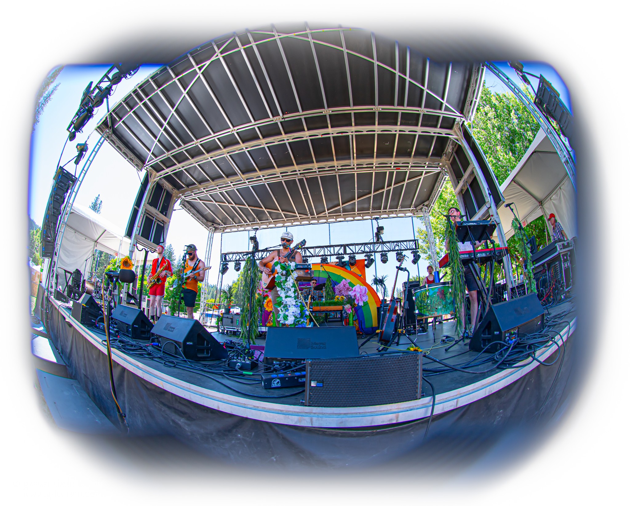 Joe Hertler and The Rainbow Seekers