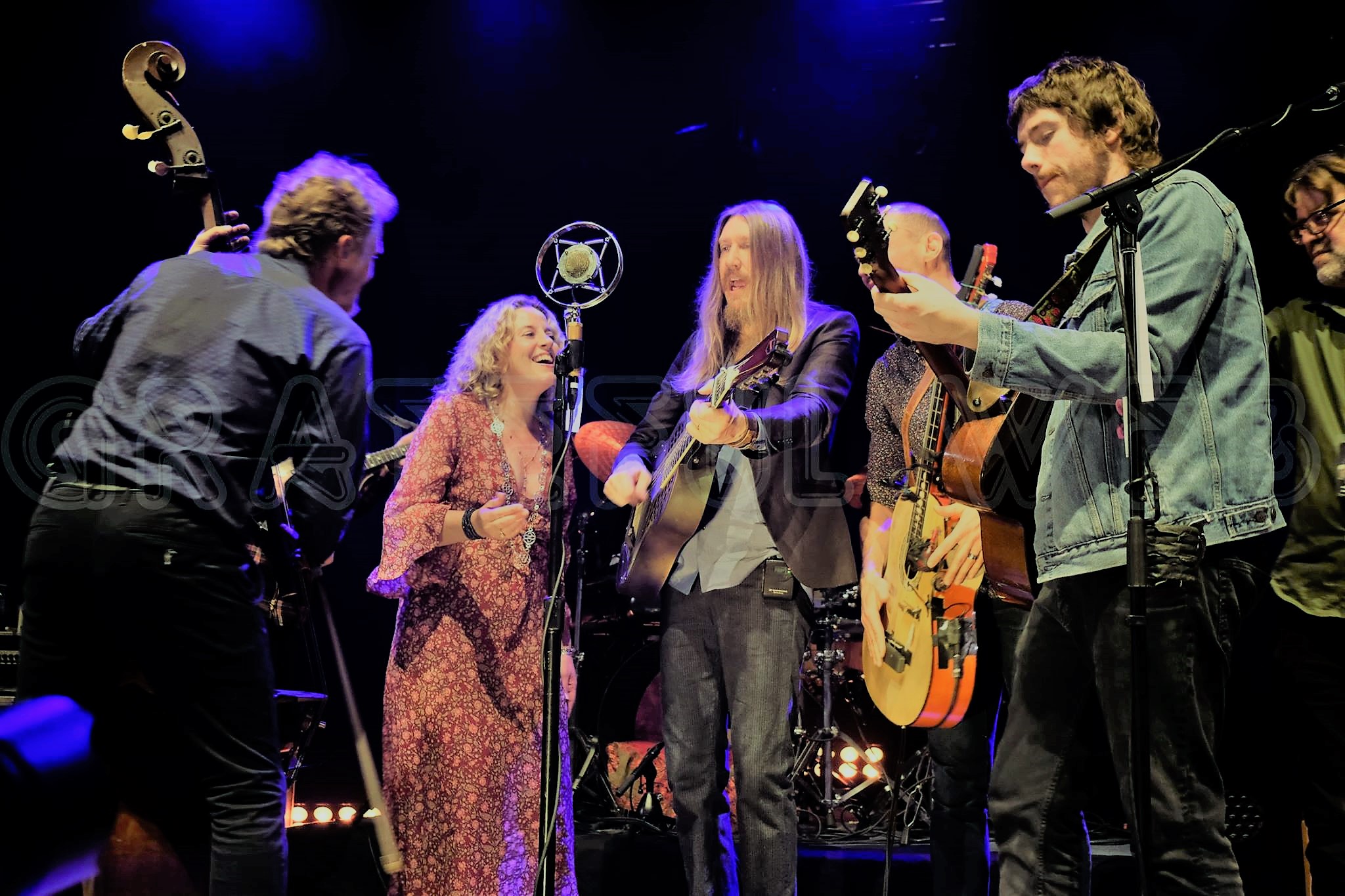 Amy Helm (and some of her band) with The Wood Brothers