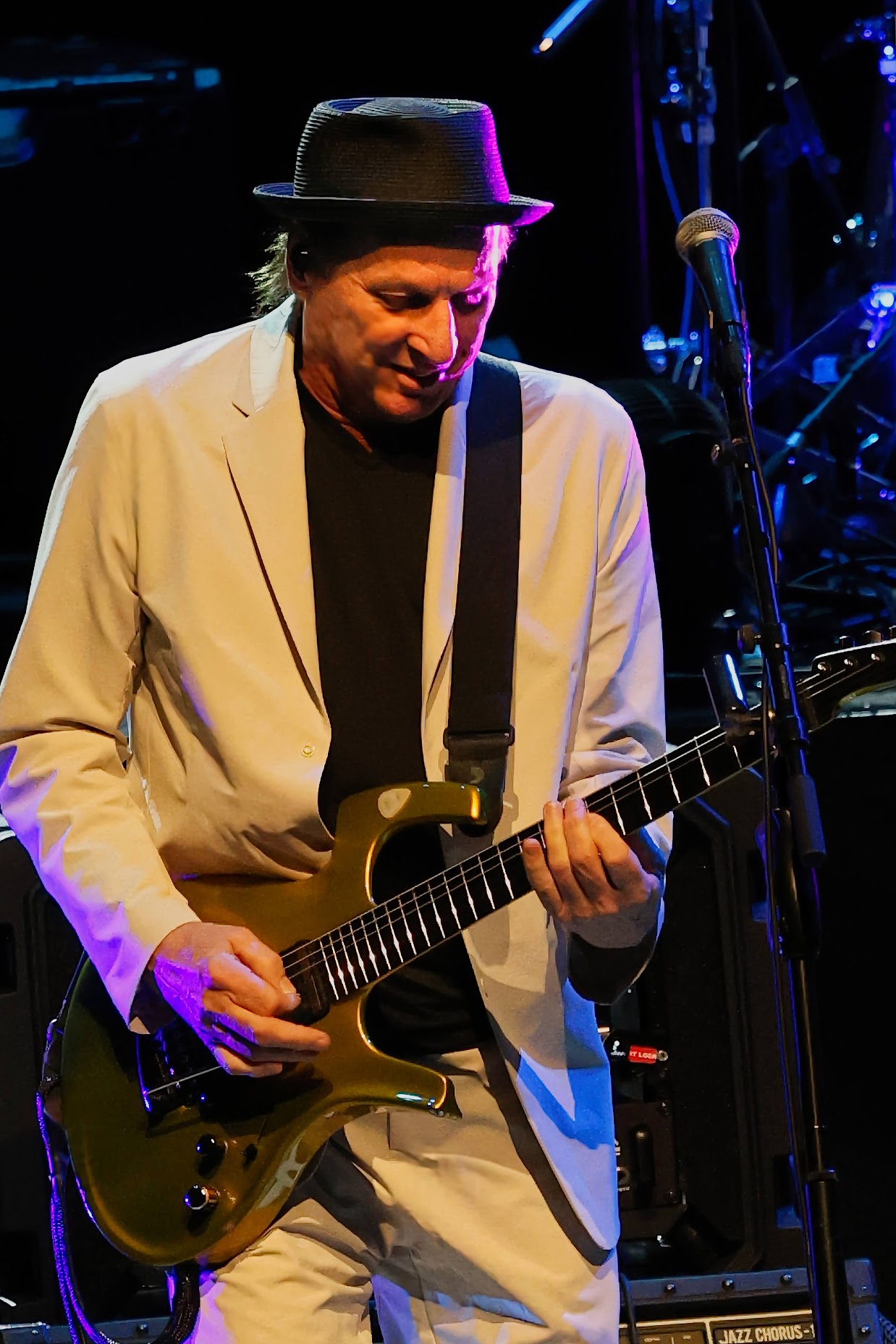 Adrian Belew