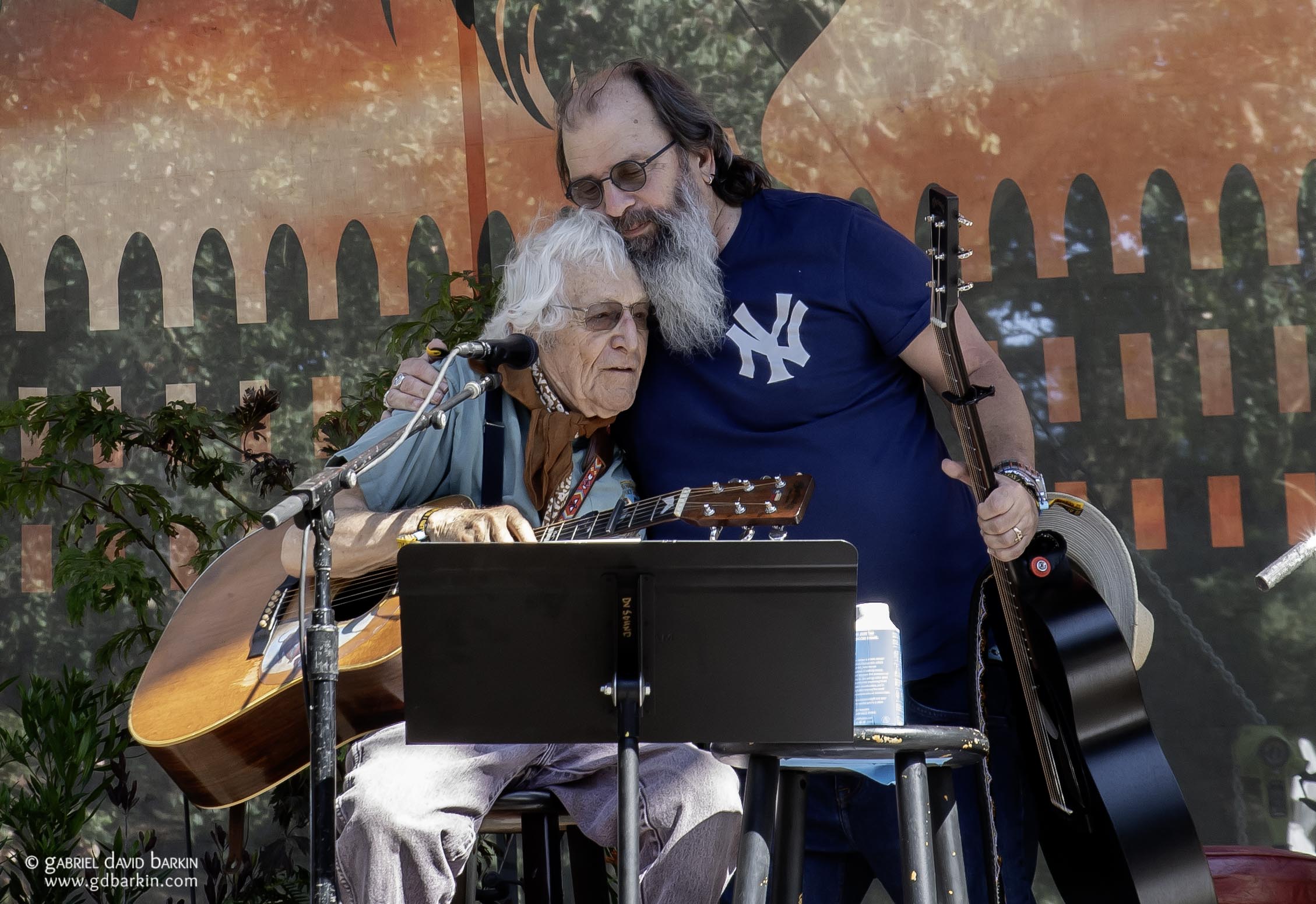 Ramblin' Jack Elliott with Steve Earle - photo by Gabriel David Barkin