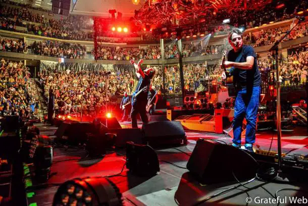 Pearl Jam’s Eddie Vedder Interviews Crew Aboard The International Space ...